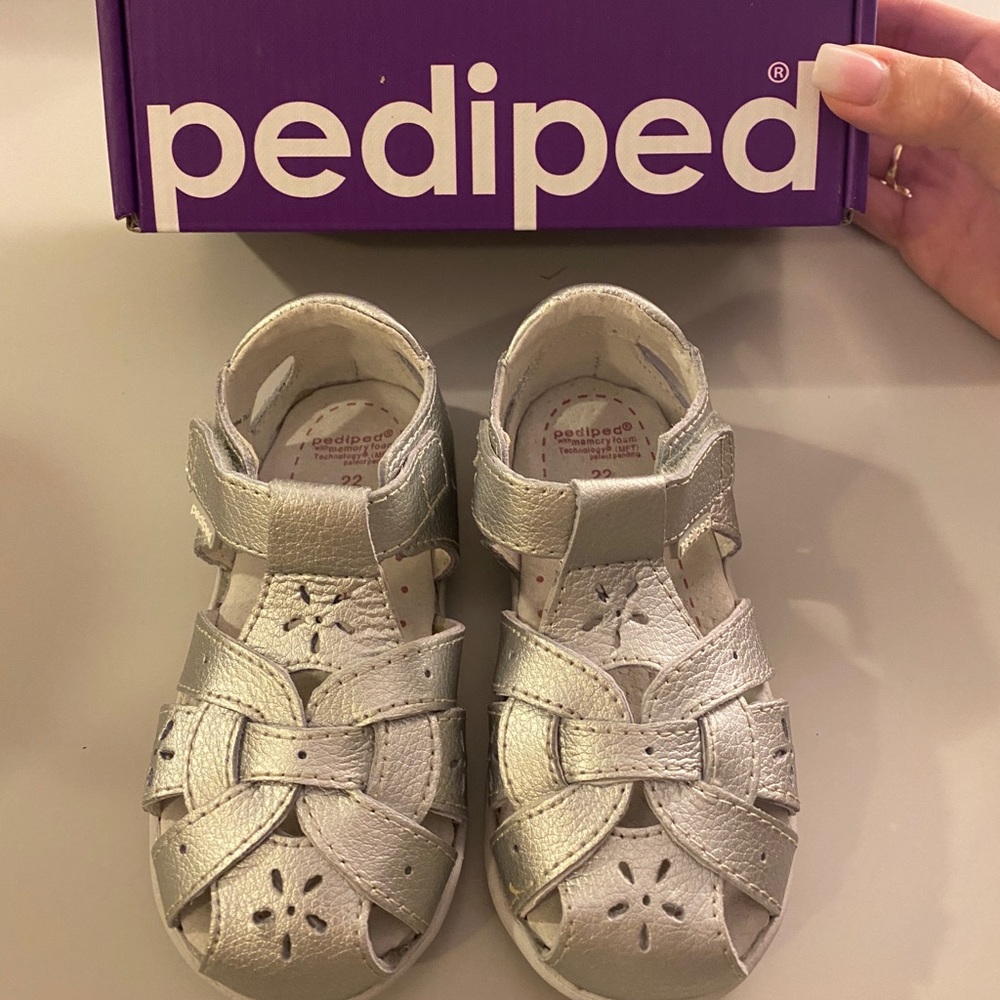 NEW Baby/Toddler Girls Pedi Ped Shoes